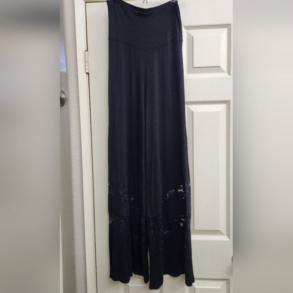 Chatoyant Lace Palazzo Pant Size small - Picture 2 of 4
